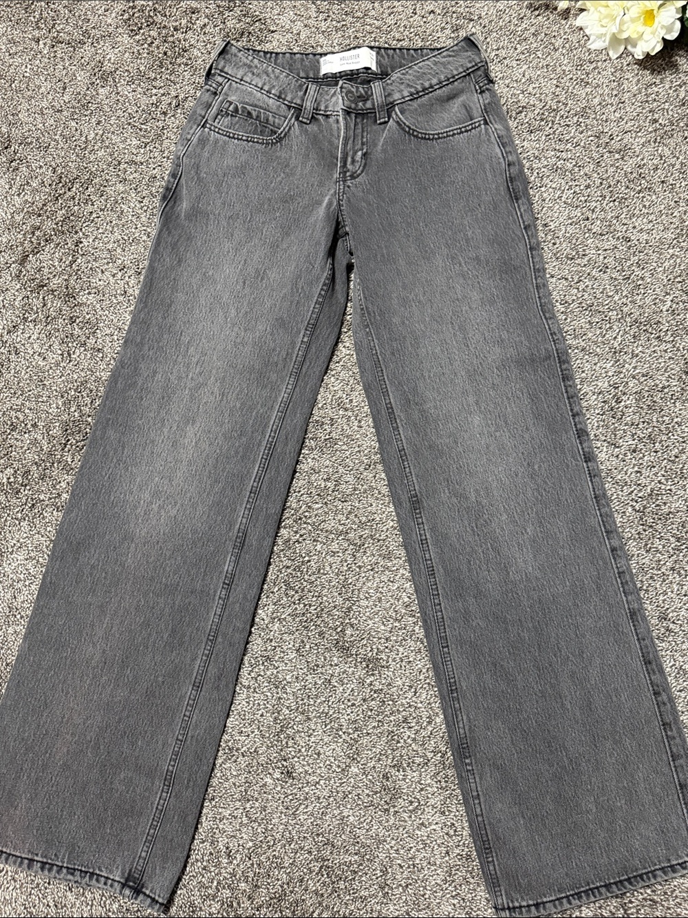 Hollister low rise baggy jeans